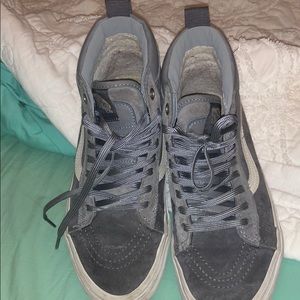 Gray suede fleece lined vans MTE